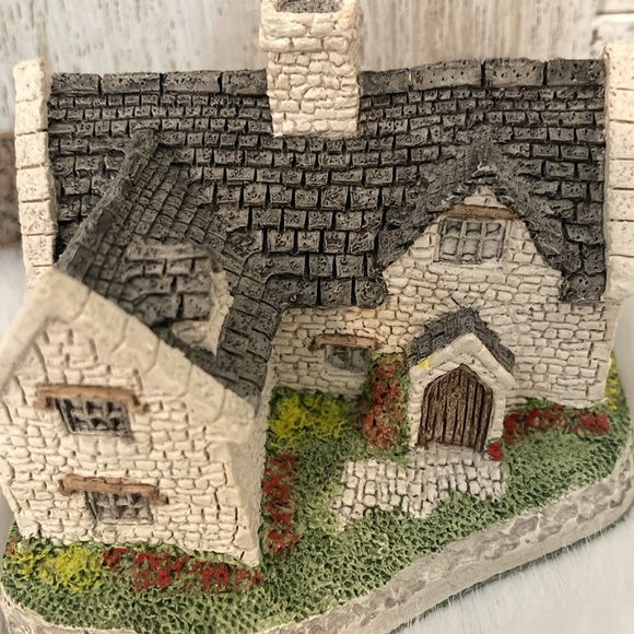 David Winter 1982 Cotswold Mini Cottage - Picture 2 of 10